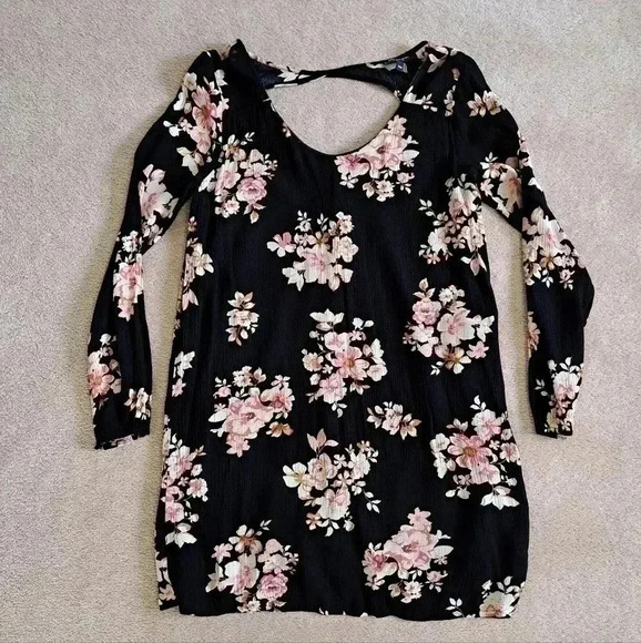 ❤️ Lily Morgan Long Sleeved Floral Dress Size Medium - Picture 11 of 11